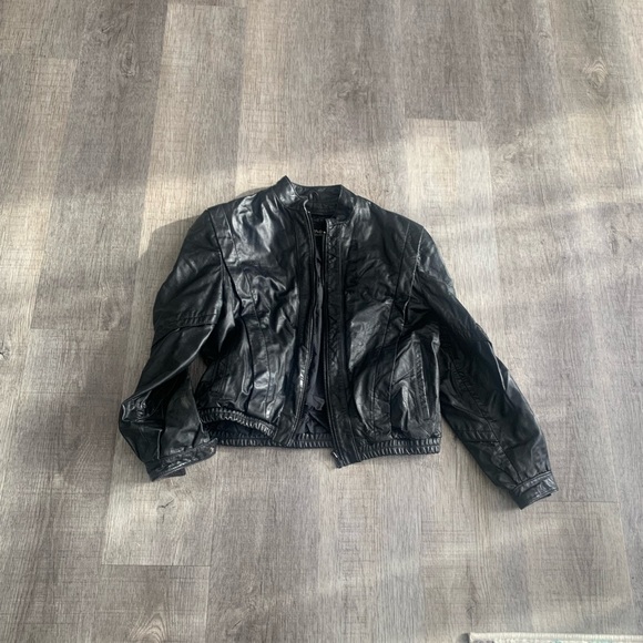 Women’s black leather jacket - Picture 1 of 7
